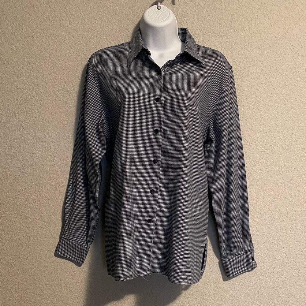 Foxcraft houndstooth blue wrinkle free buttondown